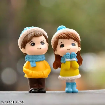 KT Winter Couple Doll Doll Decoration Cute Boy Girl Showpiece Miniature Figurine Romantic Gifts Wedding Decor Cake Decor Showpiece (1 Boy & 1 Girl) (Small)